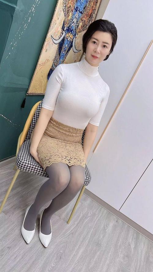 亚洲熟女少妇一区二区三区四区高清精品视频合集，熟女魅力与少妇风情尽在掌握
