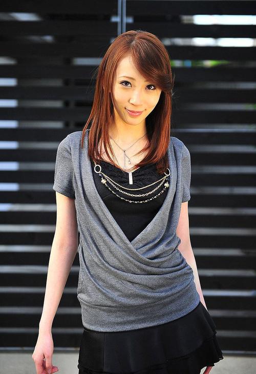尿道有黄色分泌物女性的相关介绍