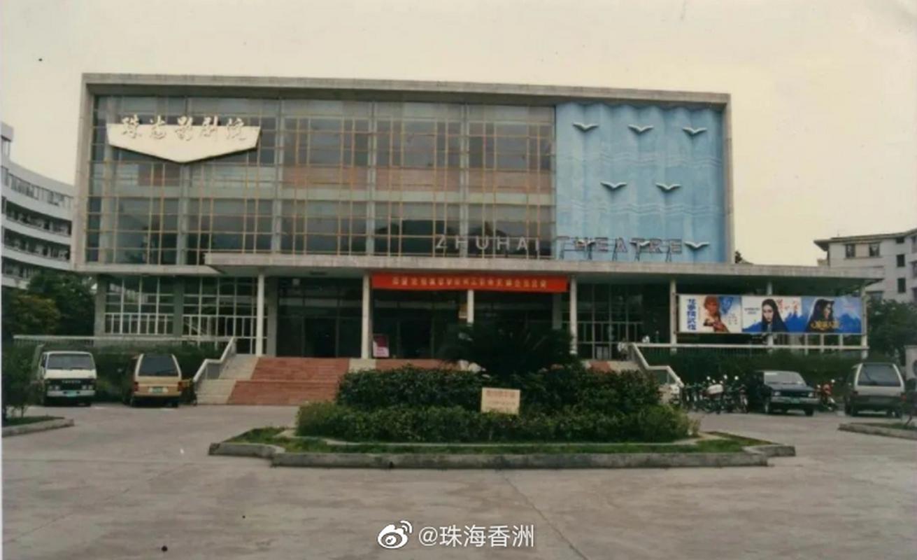 欧美男女大尺度的相关介绍