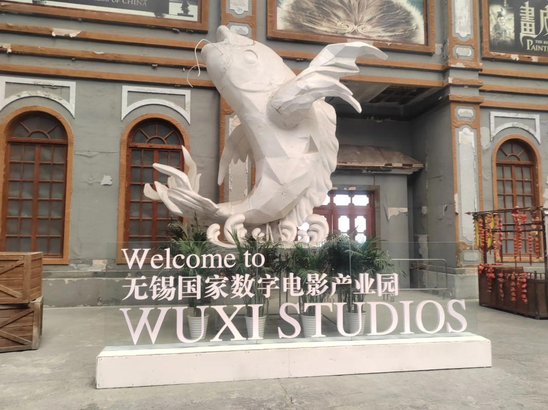 一边插一边摸一边舔的相关介绍