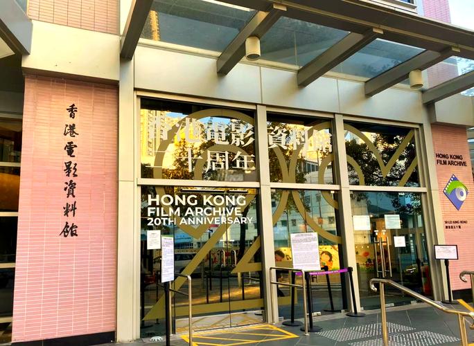 欧美少妇穿搭指南第三期：轻熟风高级感搭配技巧｜通勤约会两不误｜微胖身材遮肉显瘦