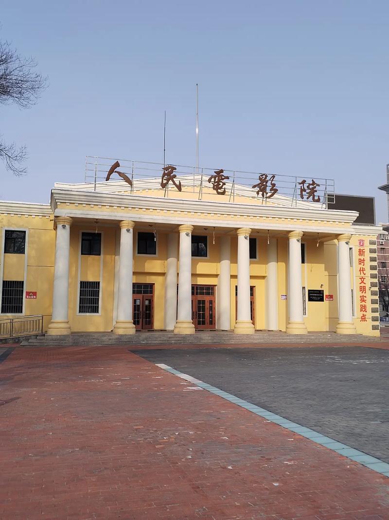 欧美人妻搭讪斩的相关介绍