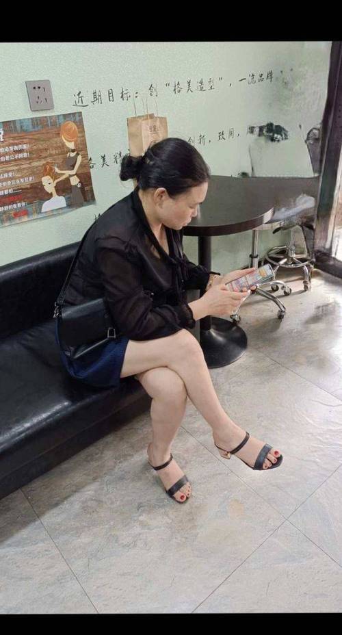 午夜免费福利电影院的相关介绍