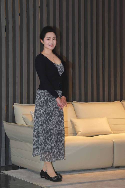 女老师操我的相关介绍